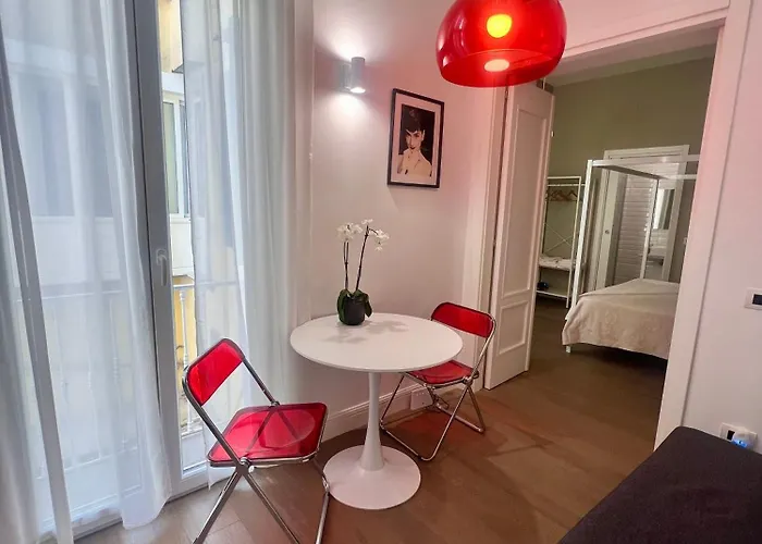 Lion Suite